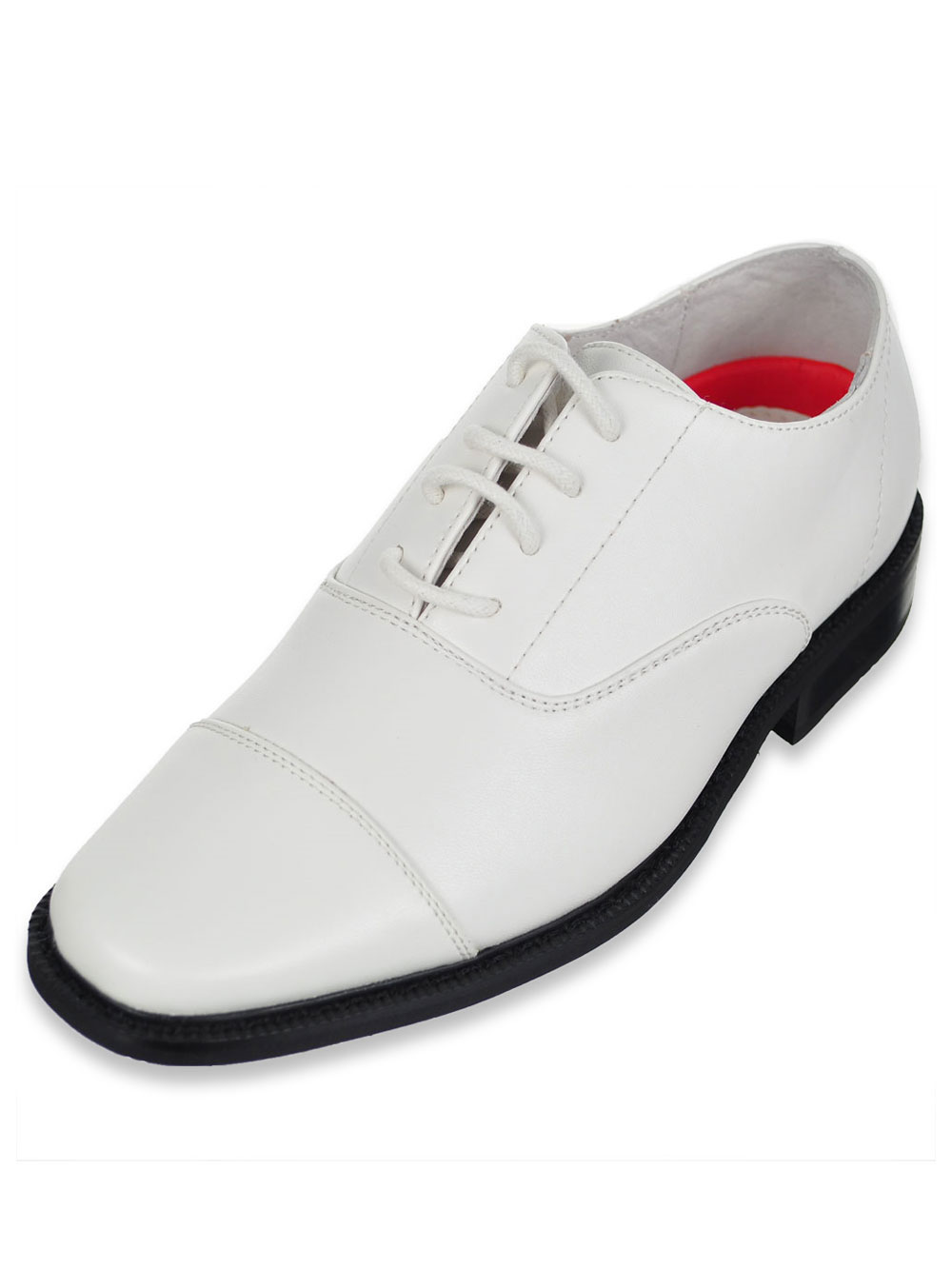 boys dressing shoes