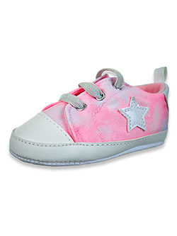 First Steps By Stepping Stones Tie-Dye Star Sneaker Booties by Stepping Stones in Light pink, Infants